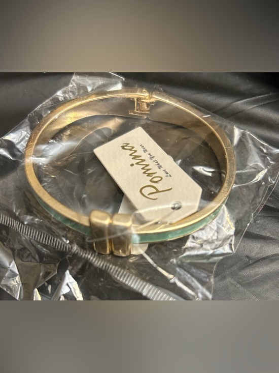 Pomina Jewelry - Romina Gold-Tone Bangle Bracelet with Mint Green Accent